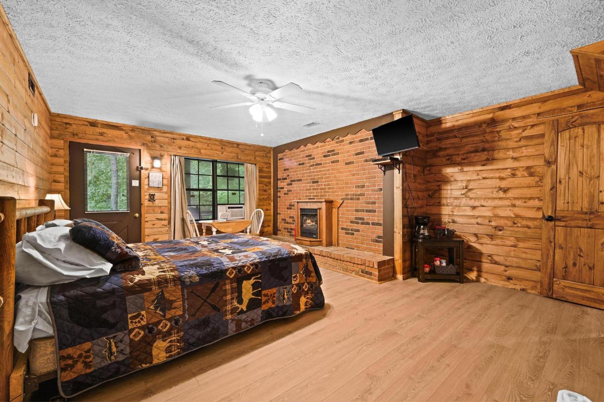 Cascades Inn Tiger 外观 照片